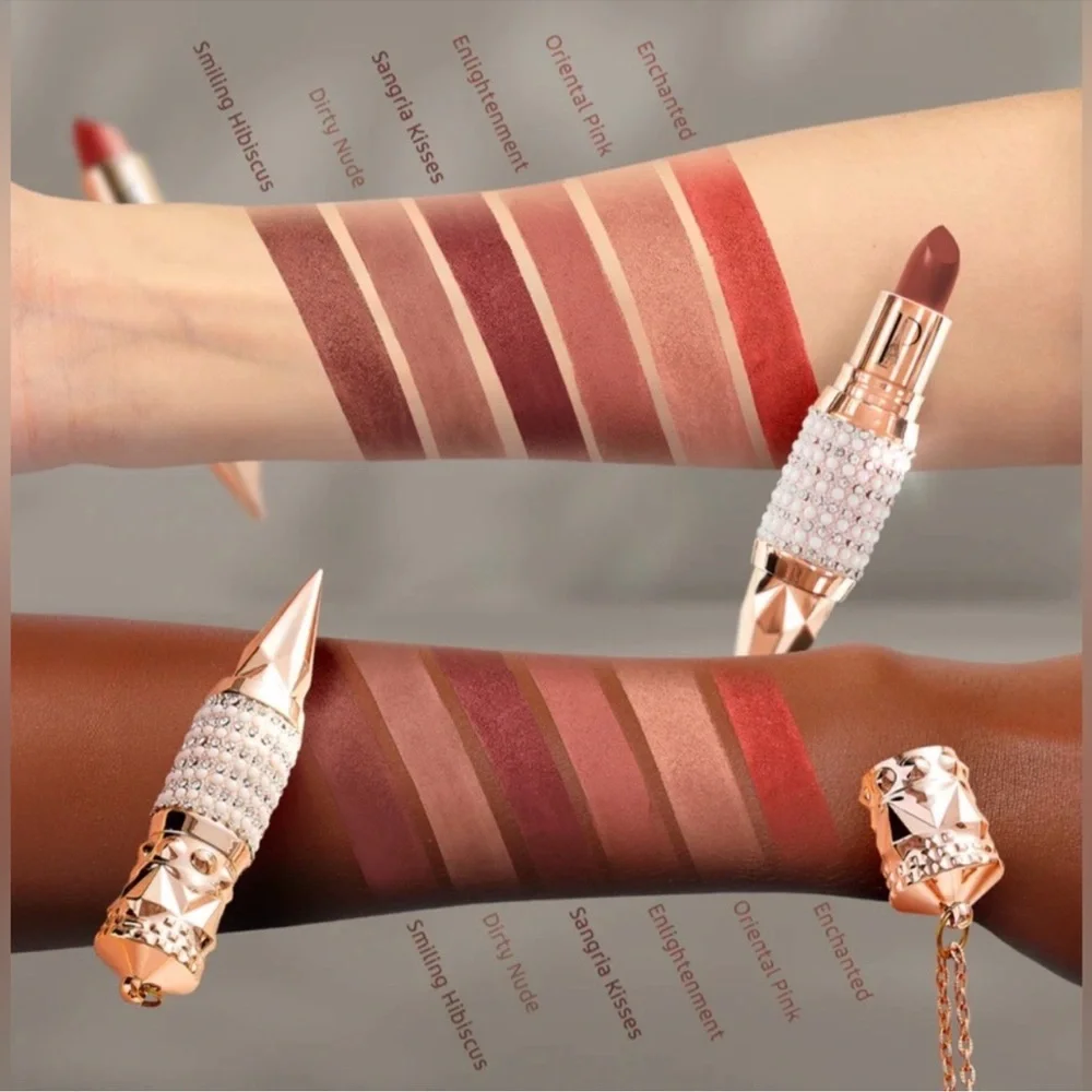 Kisses Prestige Diamond Red Shiny Lipstick NWT